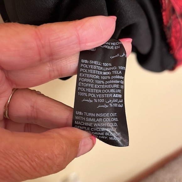 WHBM Red Sequin Embroidered Camisole Top Sz XS NWT - Picture 9 of 9